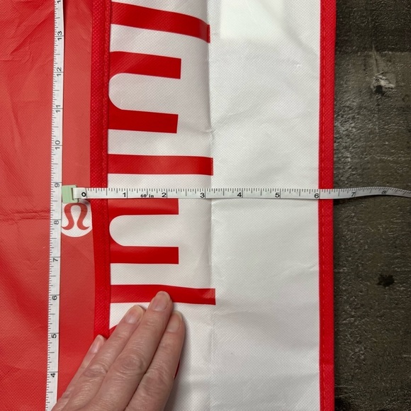 Lululemon Athletica Red ReuseableTote Bag Modern Design large - Picture 6 of 7